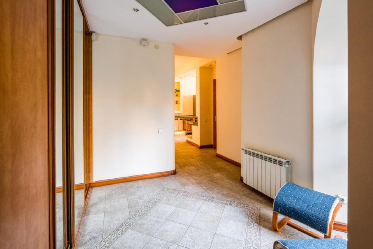 Alfa Apartments Ivana Franka 利沃夫 外观 照片